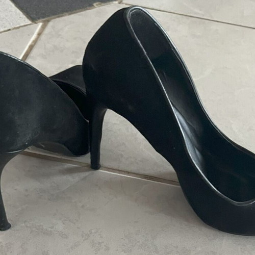 Heels size 39 like new synthetic suede with natural fox fur