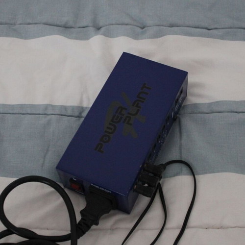 Harley Benton Power Plant power supply for pedals like new