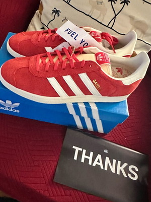 Adidas Gazelle men's sneakers red new, size 44