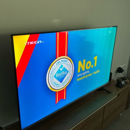 Hisense Smart 4K Ultra HD QLED 55-inch TV like new