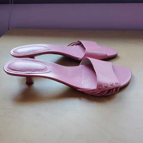 Pink slippers natural leather like new, size 41