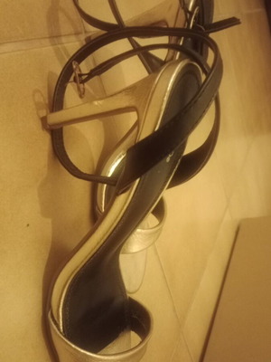 Migato high-heeled sandals like new, black and gold, size 39