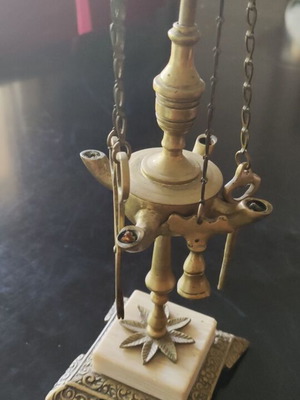 Lamp set of 4 like new from Pentelic marble and brass