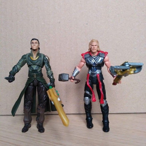 Thor & Loki (2 figures), Marvel/Hasbro, in excellent condition, package 12€