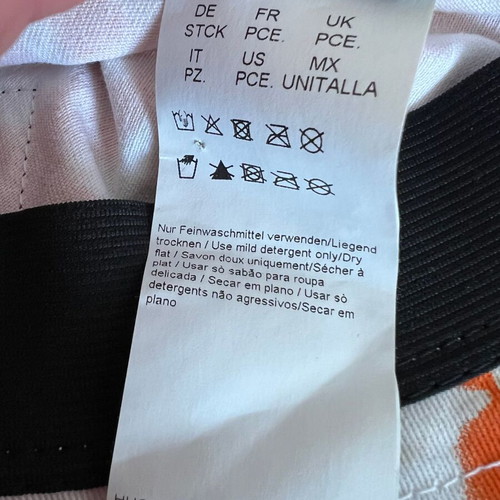 Hugo Boss bucket hat like new, orange