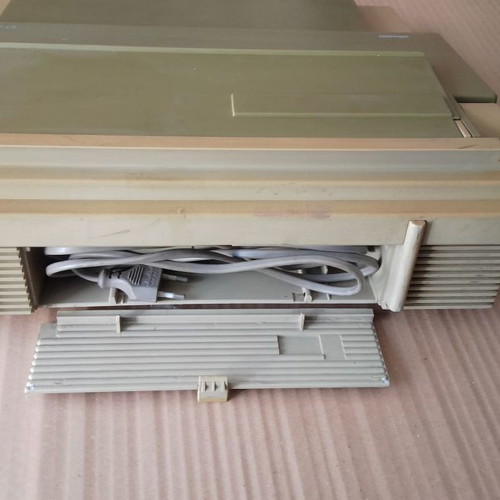 Olivetti ET Compact 65 electromechanical typewriter 1988