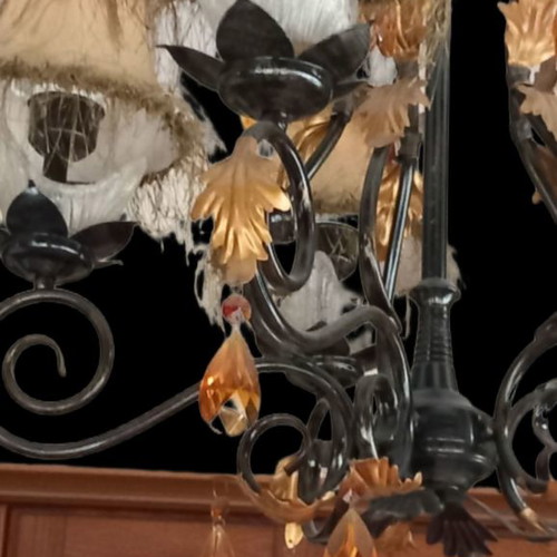 Five-light chandelier used with crystals