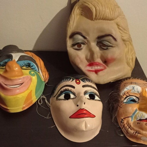 Vintage carnival masks pack of 28 new