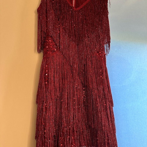Bordeaux dress like new, shiny with sequins, size S