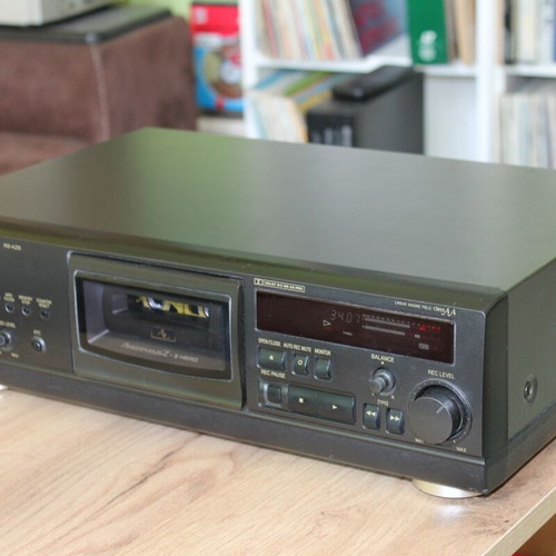 Technics RS-AZ6 cassette deck like new, mono sound