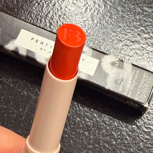 Fenty Mattemoiselle Plush Matte Lipstick shade Tiger unused