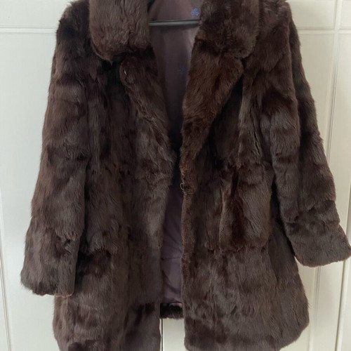 Women’s mink fur used, dark brown 3/4 sleeve