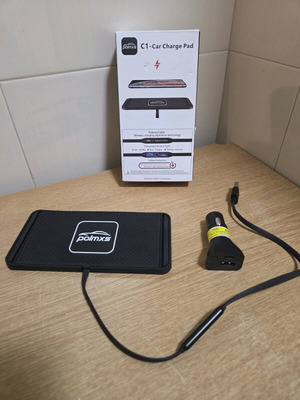 Безжично зарядно за кола POLMXS 15W ново, бързо зареждане