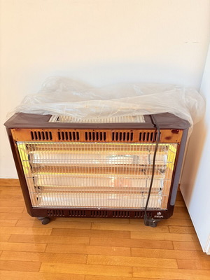 Zeus Quartz Electric Heater WHT 6040 like new, 2700W