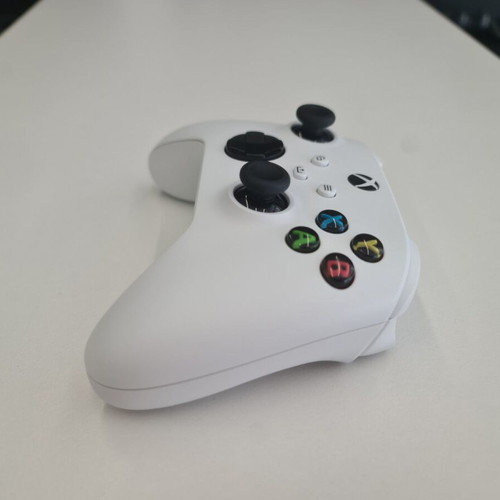 Xbox Series controller used with hall effect joysticks