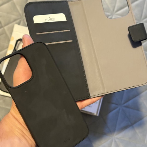 iPhone 13 Pro Max cases used, Cosy leather and Puro wallet 2 in 1