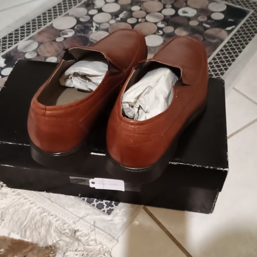 Shoes (code 490)