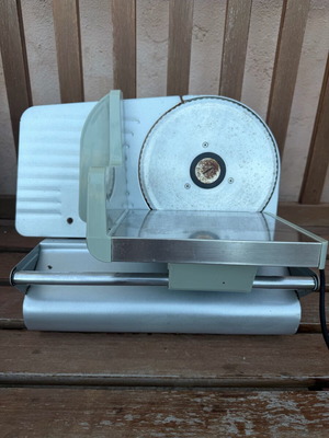 Ham slicer used in good condition