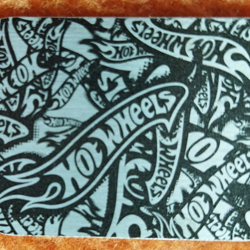 Hot Wheels metal tag like new, collectible