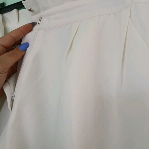 Goldie official shorts size M like new, sugar color