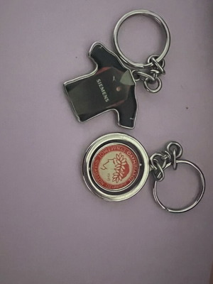 Olympiakos keychains like new, pack of 2