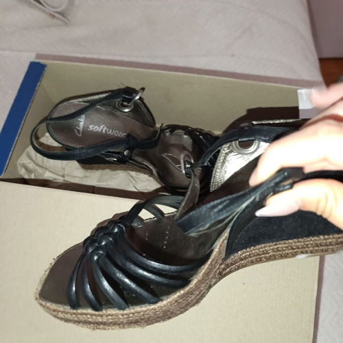 Clarks sandals size 36 like new black and beige