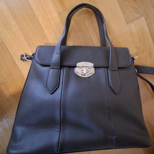 La Martina brown shoulder bag like new with storage pouch gift