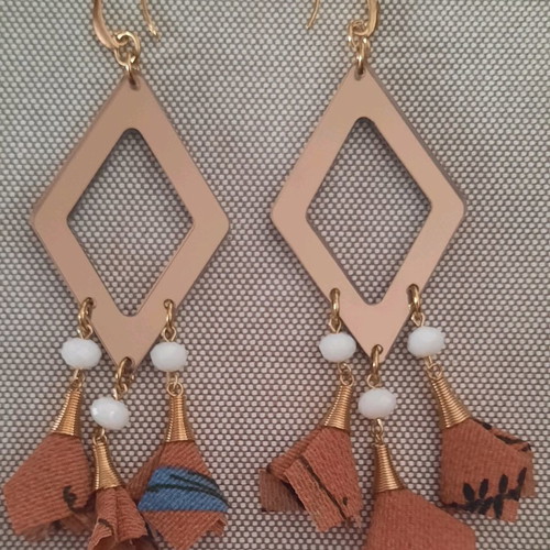 Large impressive earrings new