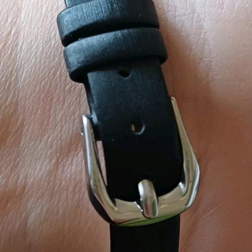 Loisir women's watch like new with black leather strap and rose gold details