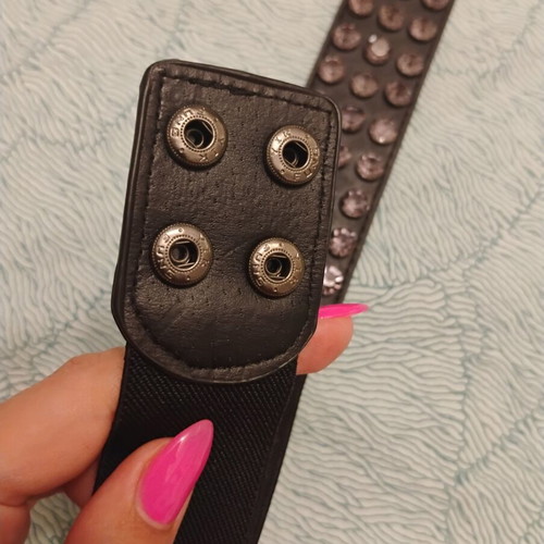 Impressive belt with elastic