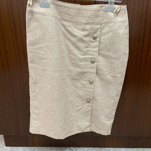 Chrisper skirt summer knee-length like new, beige size M