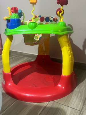 Activity table with music like new