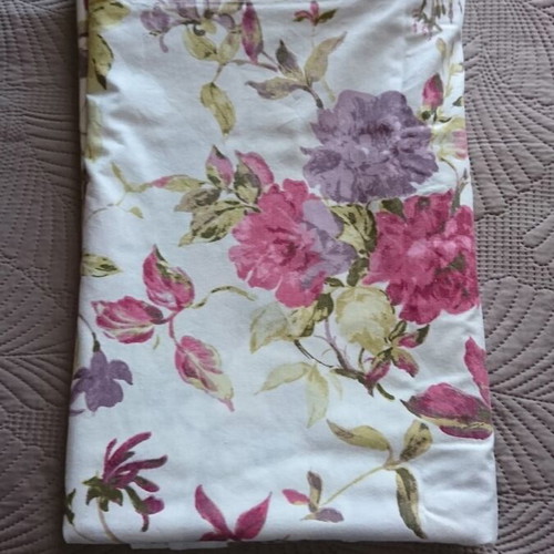 Romantic cotton curtains two panels with rings, like new, 135×240 cm, gift table runner and chair cushion