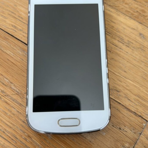 Samsung Galaxy Duos used, stuck on logo