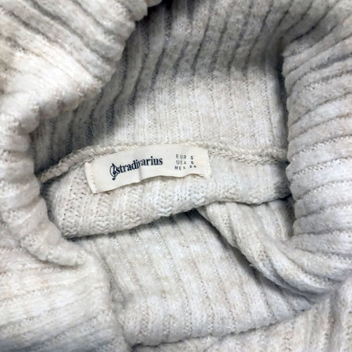 Knit Stradivarius shirt size S like new, white
