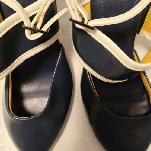 Benetton leather heels navy and white, as-new, size 37