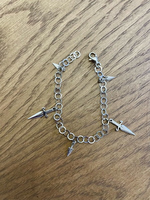 Steel bracelet like new, silver color