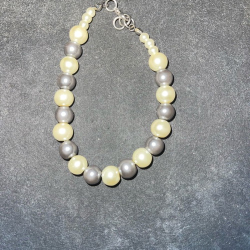 Handmade bracelet with wire fastening new, white and gray