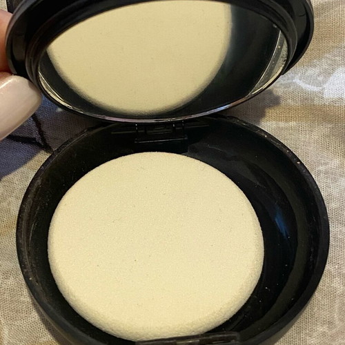MAC Cosmetics Mineralize Skinfinish NC30 face powder like new 15g