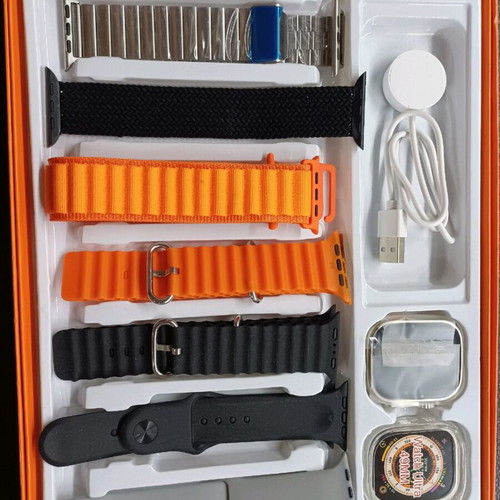 Watch new with 7 different straps