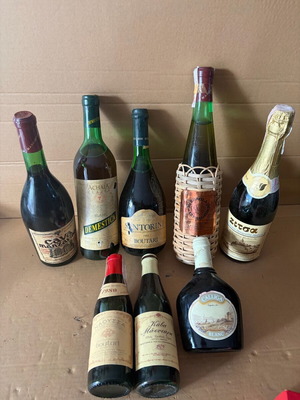 Collectible wine racks 8 bottles new