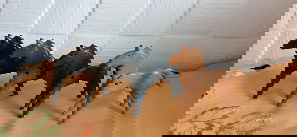 4 παλιά αλογα Playmobil