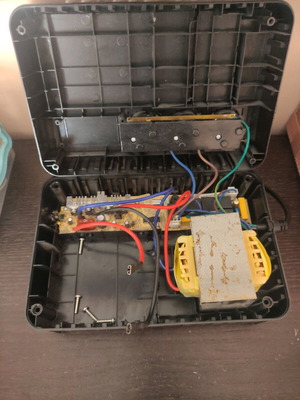 Ups 650vA used without battery, needs replacement