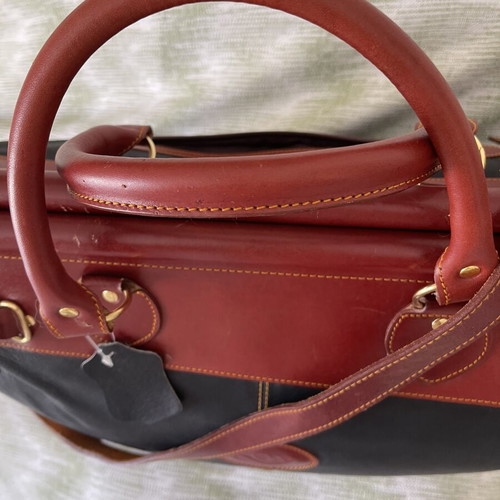 Travel bag 55 40 20 new, leather black and red