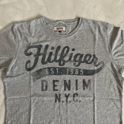 Hilfiger Denim men's short sleeve S like new, gray