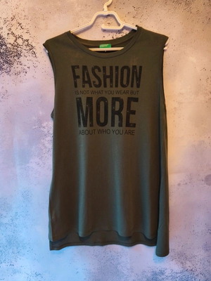 Benetton sleeveless blouse used, khaki, size large