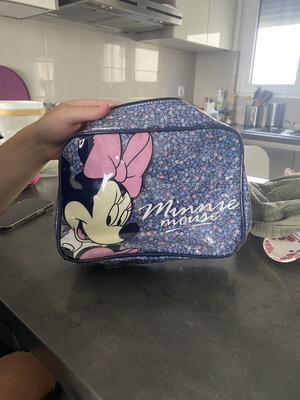 Minnie makeup bag like new