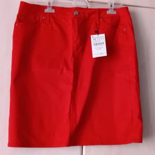 Zara women's red denim skirt size 42 new with elasticity