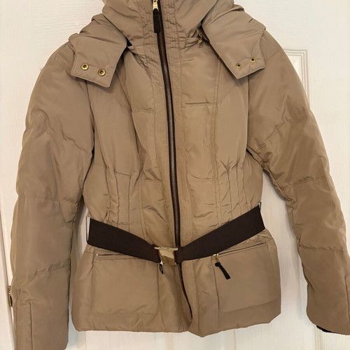 Zara puffer jacket like new, beige, size L (runs small)