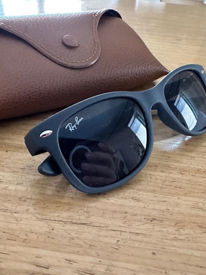 Ray Ban Junior New Wayfarer RJ9052S sunglasses, grey